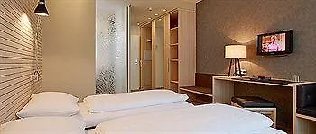 Weisses Kreuz Hotel 4*