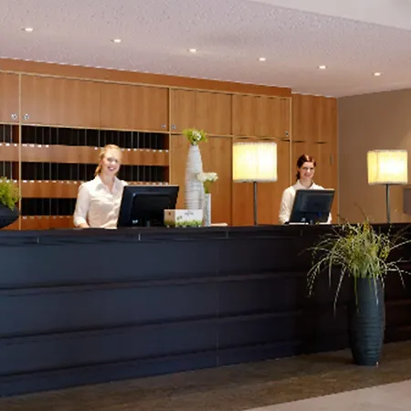 Weisses Kreuz Hotel 4*