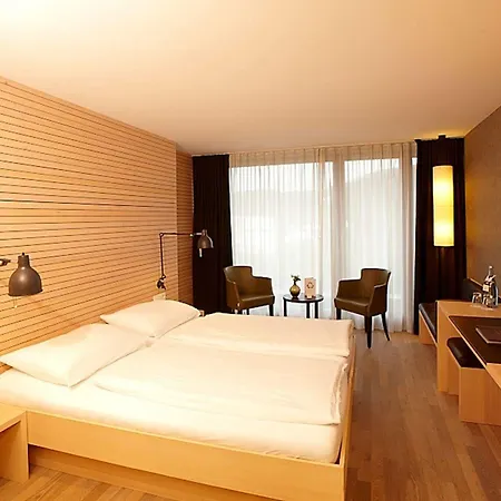 Weisses Kreuz Hotel 4*