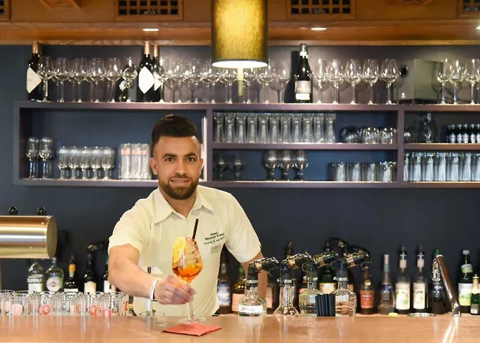 Otel Weisses Kreuz 4*